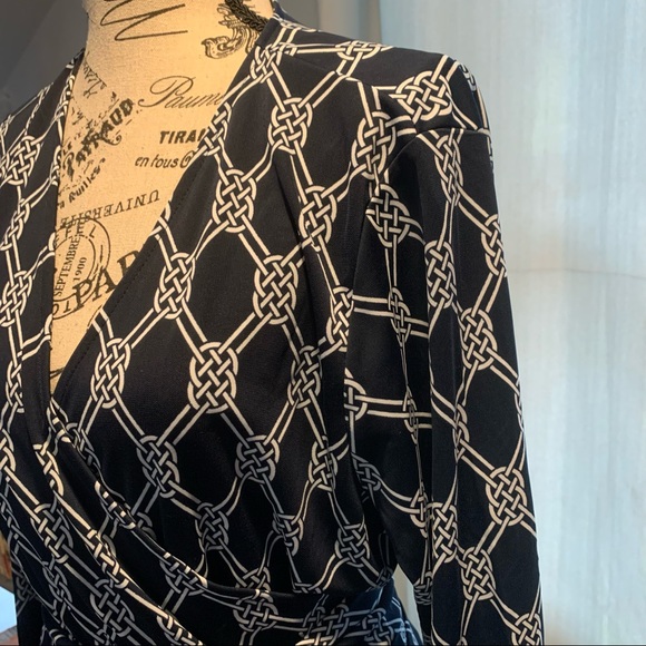 Jones New York Signature collection wrap dress - Picture 2 of 4